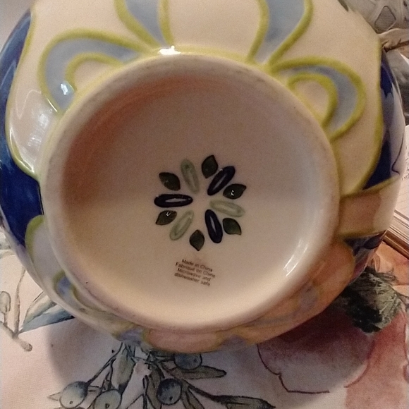 Pitcher - Picture 3 of 4